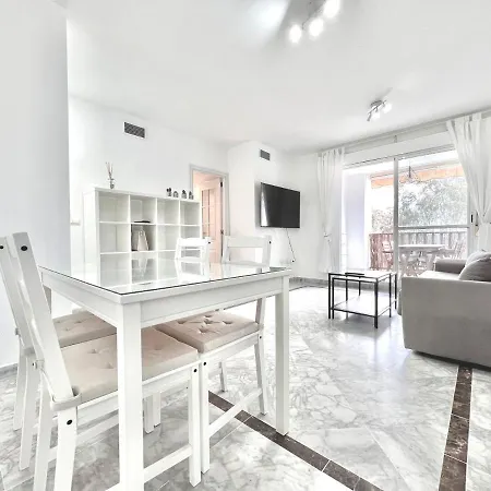 Albatros In Puerto Banus 150 Meters From The